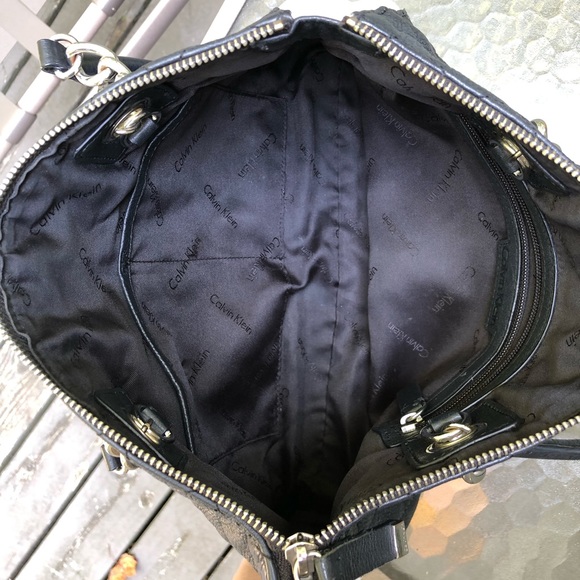 Calvin Klein quilted leather tote - Picture 12 of 14